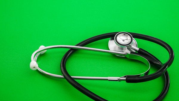 Comment gérer les nausées matinales avec des remèdes à base de plantes?