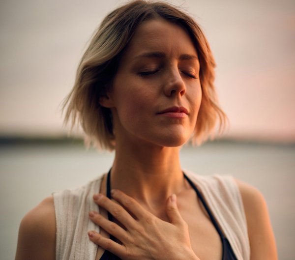 Comment les techniques de respiration alternée peuvent-elles améliorer la gestion de l'anxiété?